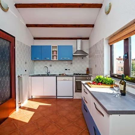 Apartment Bora *
