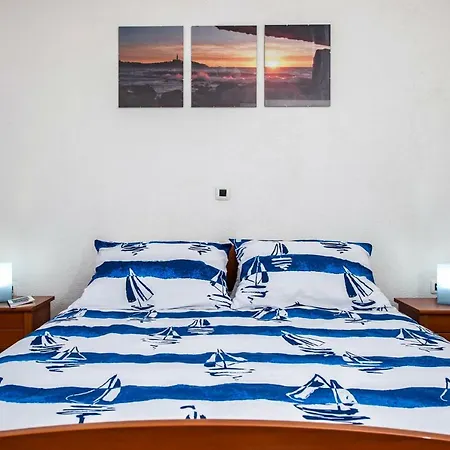 Bora Apartment *