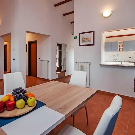 Apartment Bora *