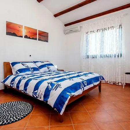 Bora Apartment